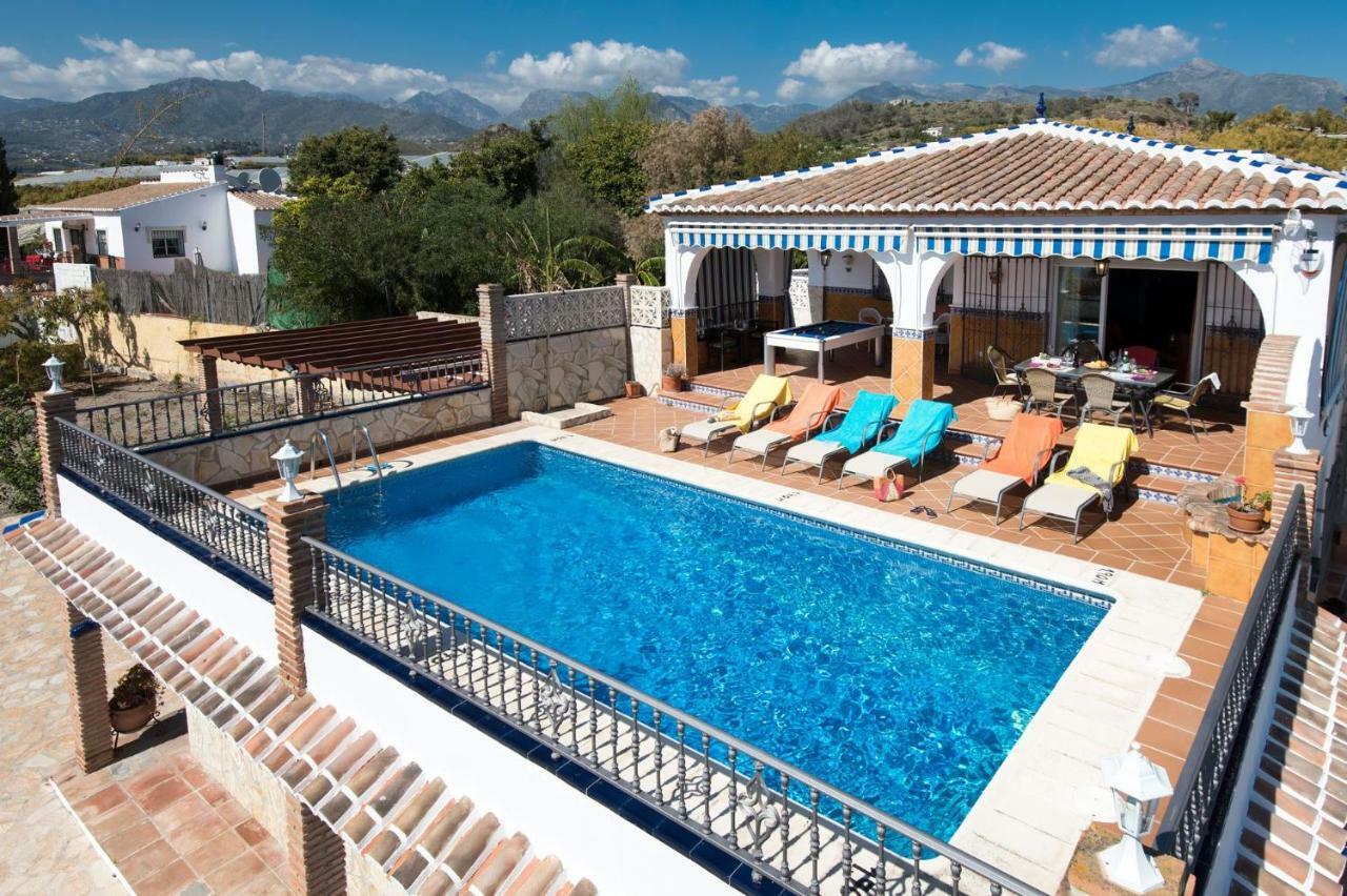 Villa Triana Nerja Eksteriør billede